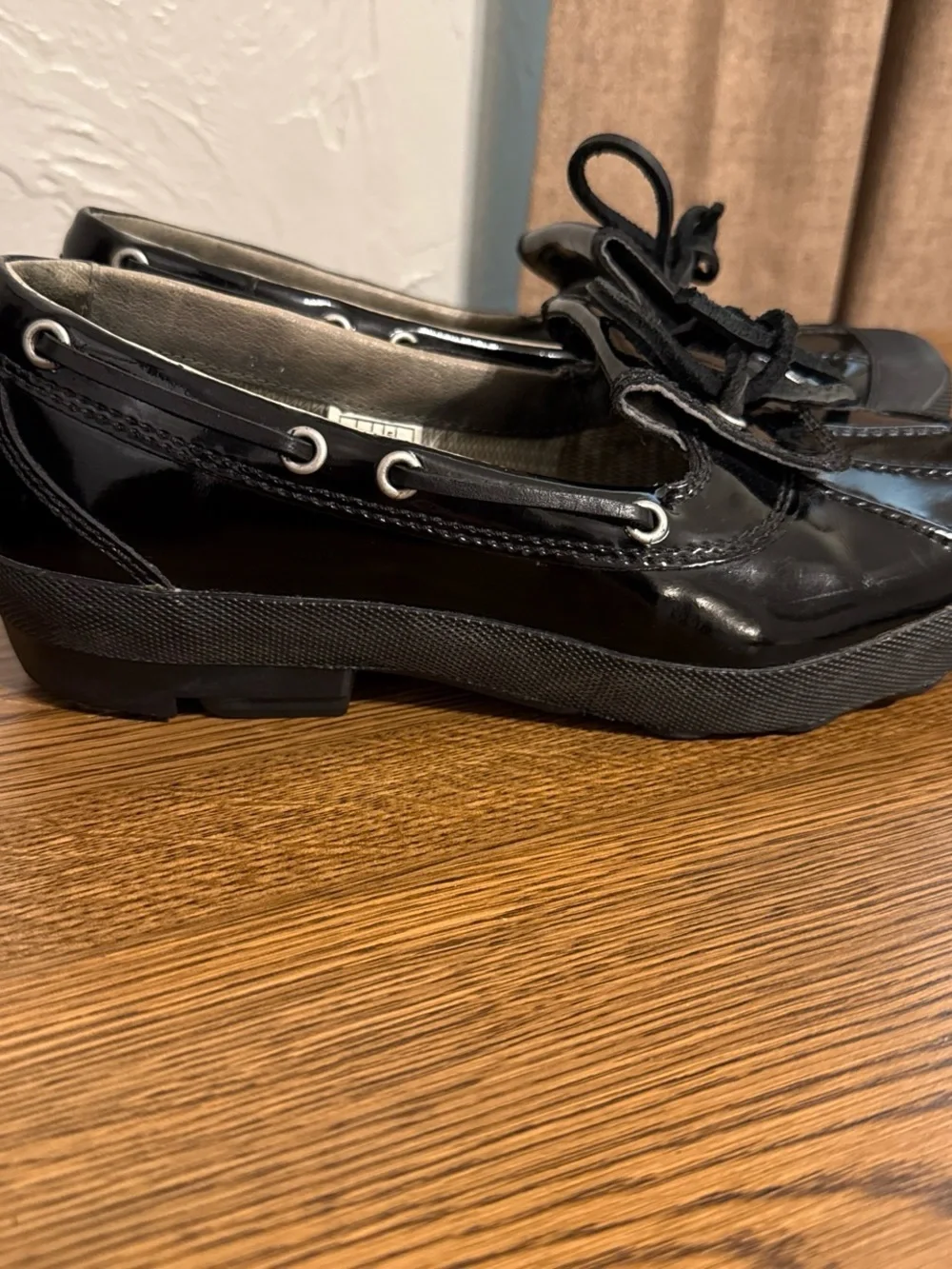 UGG Black Patent Leather Lace-Up Flats